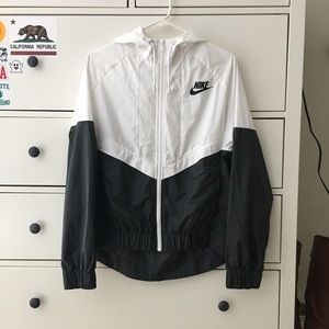 Nike windbreaker